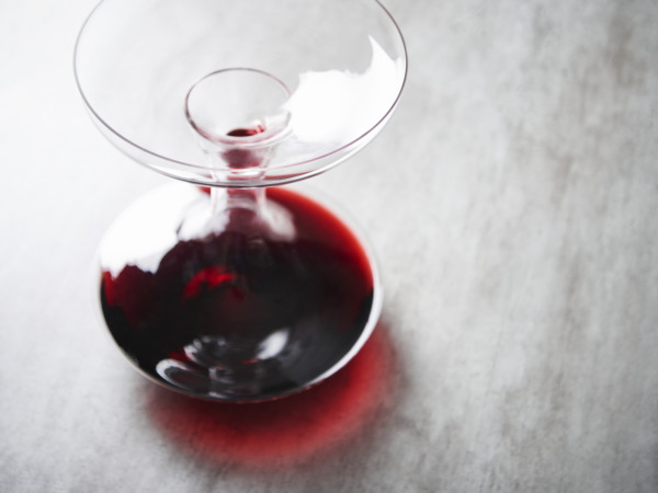 Why and how to use a wine carafe ?