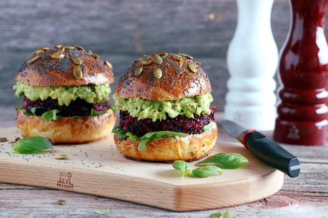 Vegetarian Beetroot Burger - Peugeot Saveurs