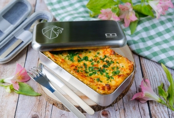 Leek, salmon and cheese lasagna